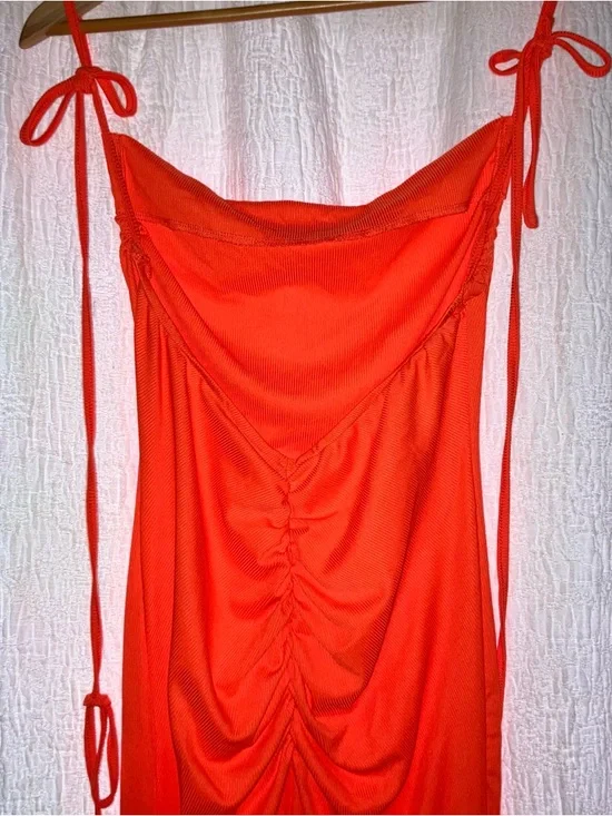 Vibrant Orange Bodycon Dress - Picture 3 of 4